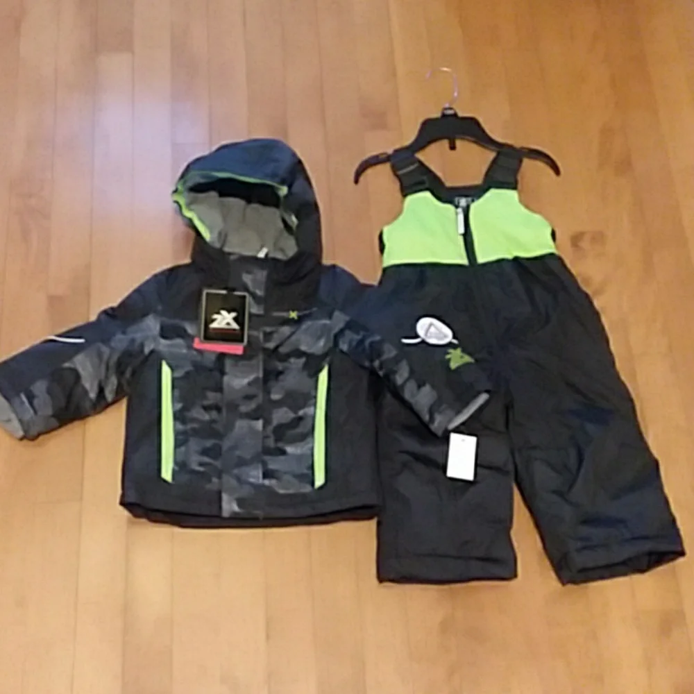 ZeroXposur Boys Black Gray Camo Jacket with Neon Green Bib Snow Pants